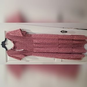 Pink flower summer dress, kandra, size L, but fit like a XL. It is too long.